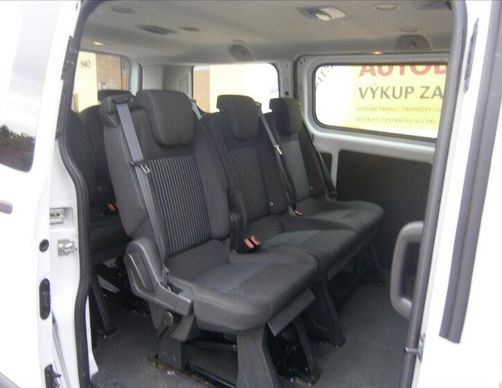 Ford Transit Custom 9