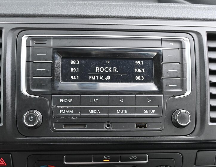 Volkswagen Transporter Valník 2,0 l 110 kw