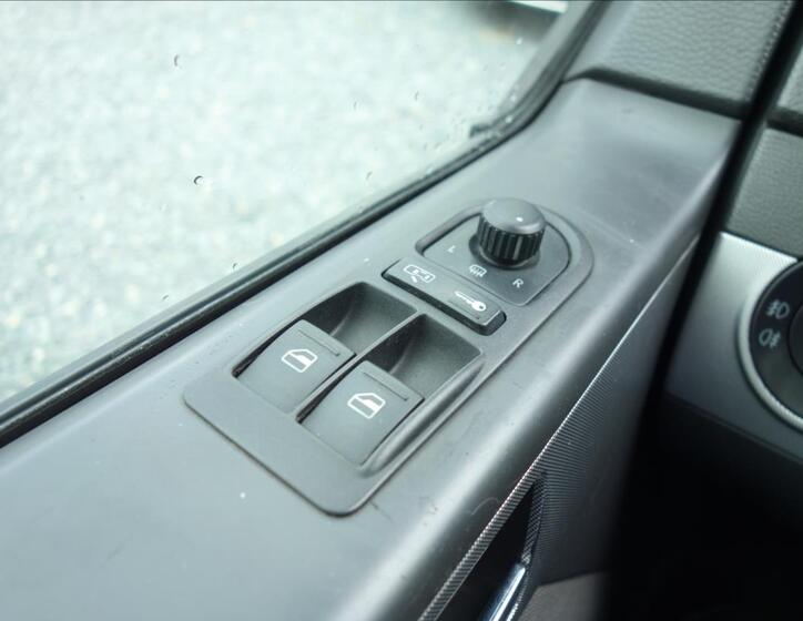 Volkswagen Multivan 33