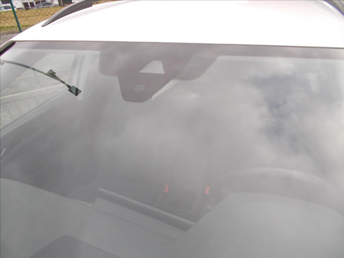 Volkswagen Golf Kombi 1,5 l 96 kw