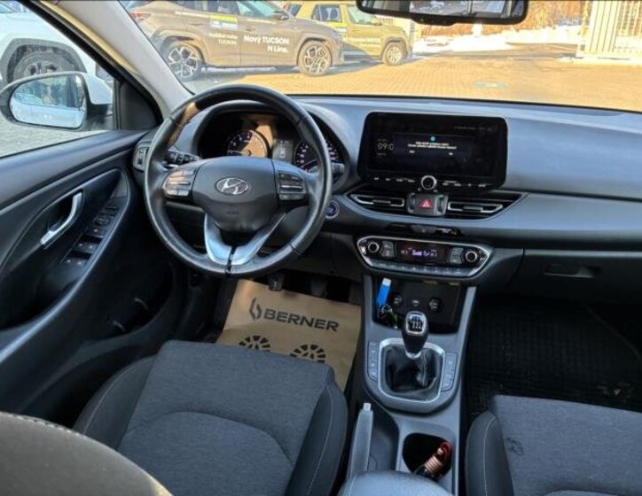 Hyundai i30 14