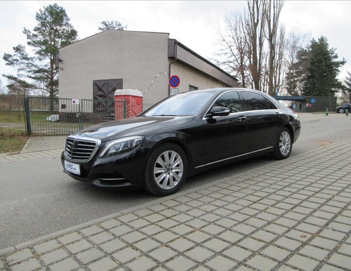 Mercedes-Benz Třídy S Sedan / Limuzína 3,0 l 190 kw
