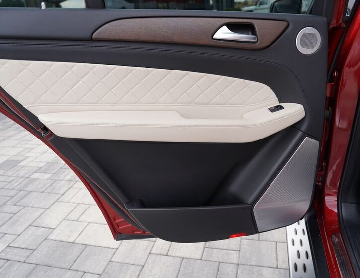 Mercedes-Benz GLS 21