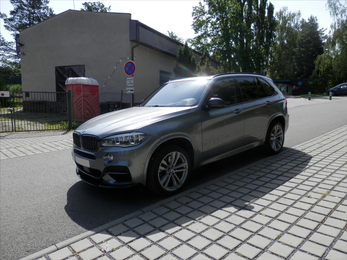 BMW X5 SUV 3,0 l 280 kw
