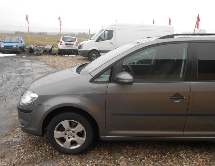 Volkswagen Touran MPV 1,9 l 66 kw