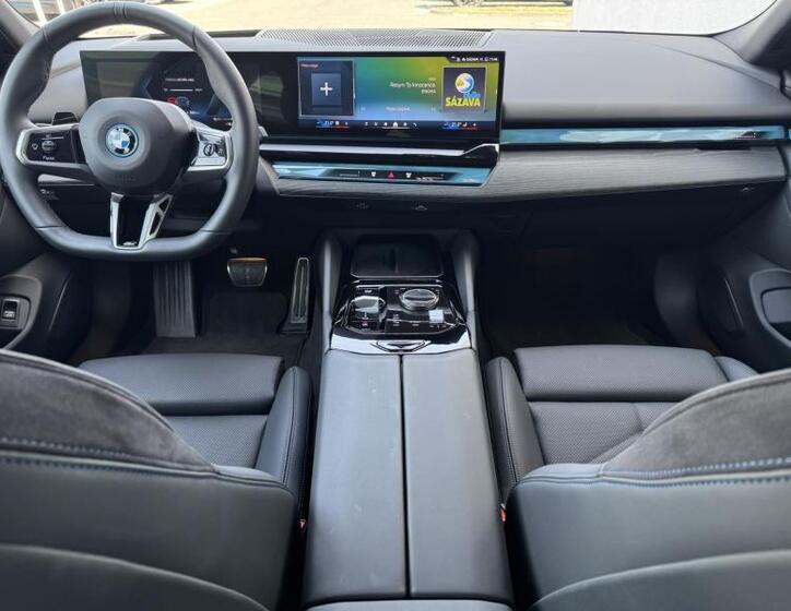 BMW i5 8