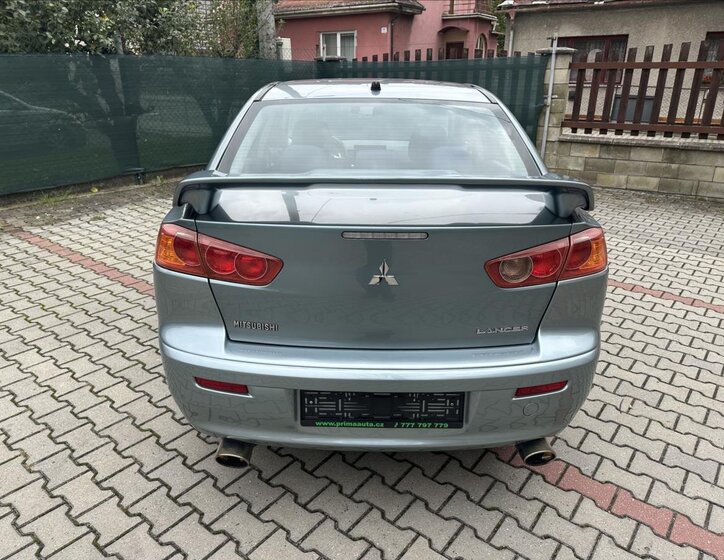Mitsubishi Lancer Sedan 1,8 l 105 kw