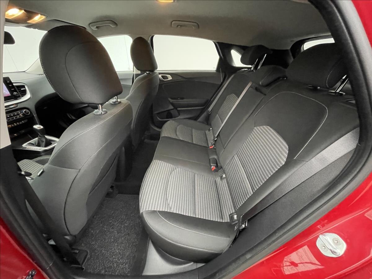 KIA Ceed Hatchback 998,0 74 kw