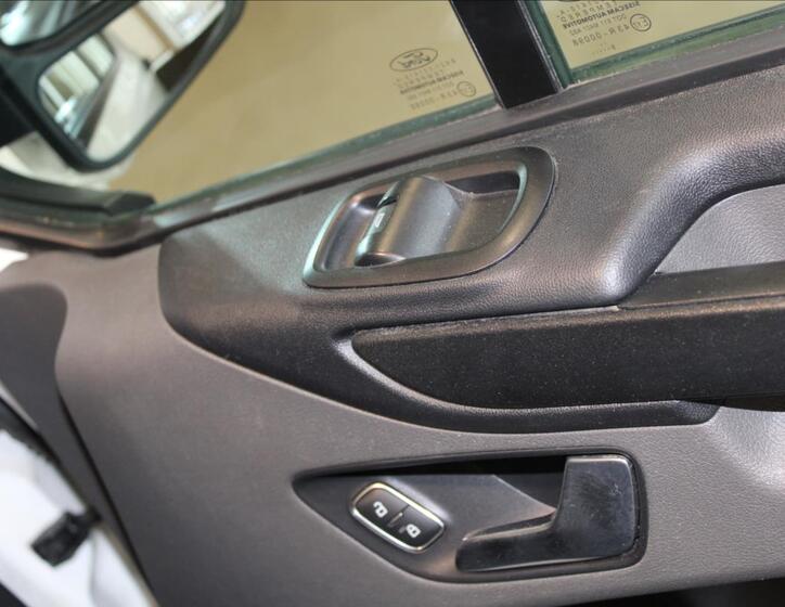 Ford Transit Custom 17