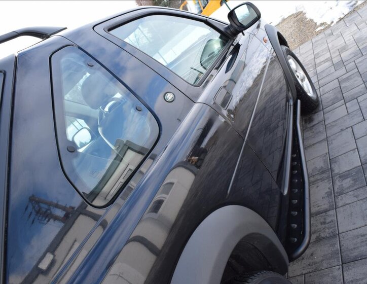 Land Rover Freelander Kombi 2,0 l 71 kw