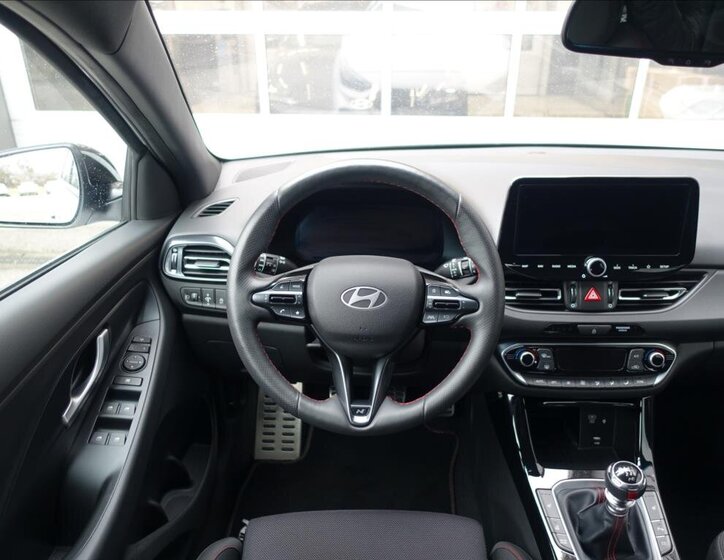 Hyundai i30 14