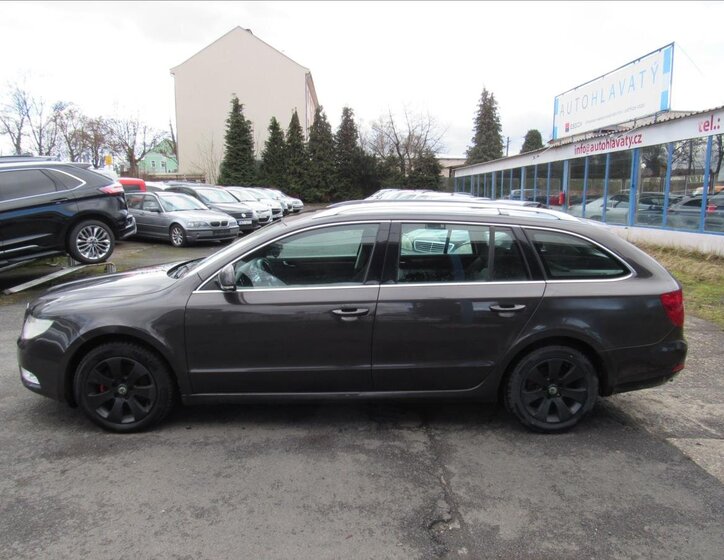 Škoda Superb Kombi 1,9 l 77 kw