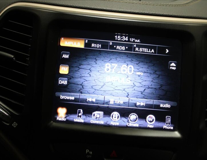 Jeep Cherokee SUV / Terénní 2,2 l 136 kw