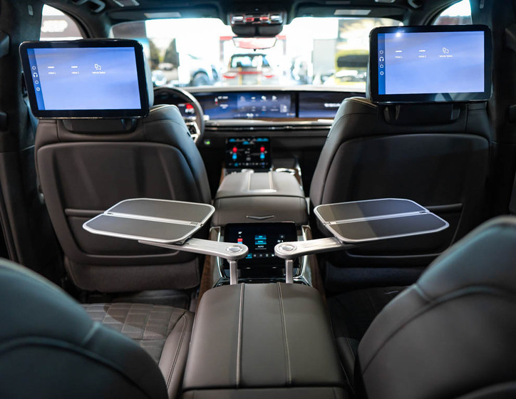 Cadillac Escalade 46