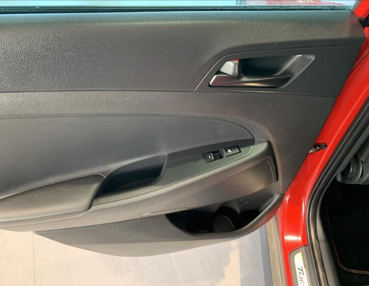 Hyundai Tucson SUV 2,0 l 136 kw