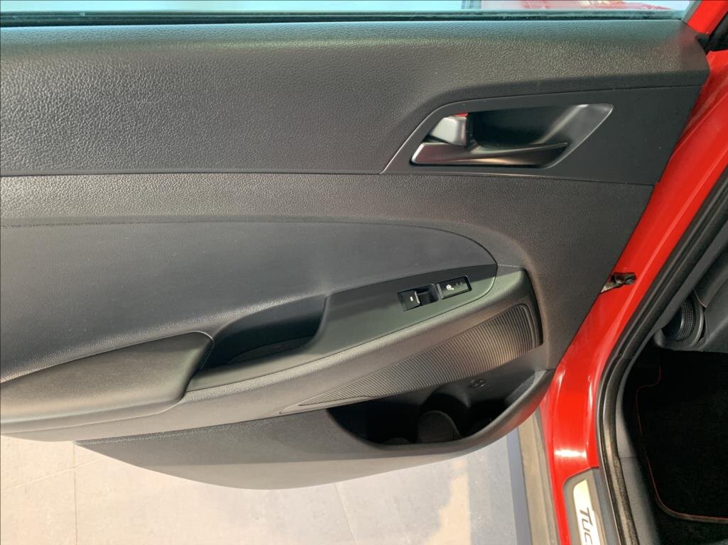 Hyundai Tucson SUV 2,0 l 136 kw