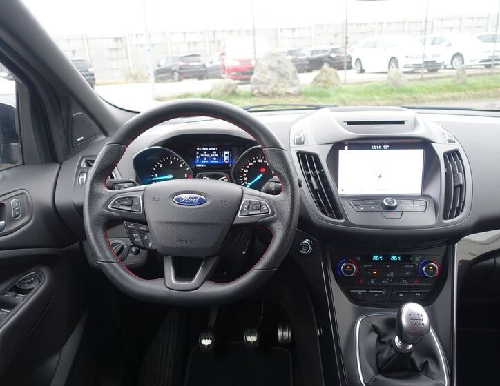 Ford Kuga 8