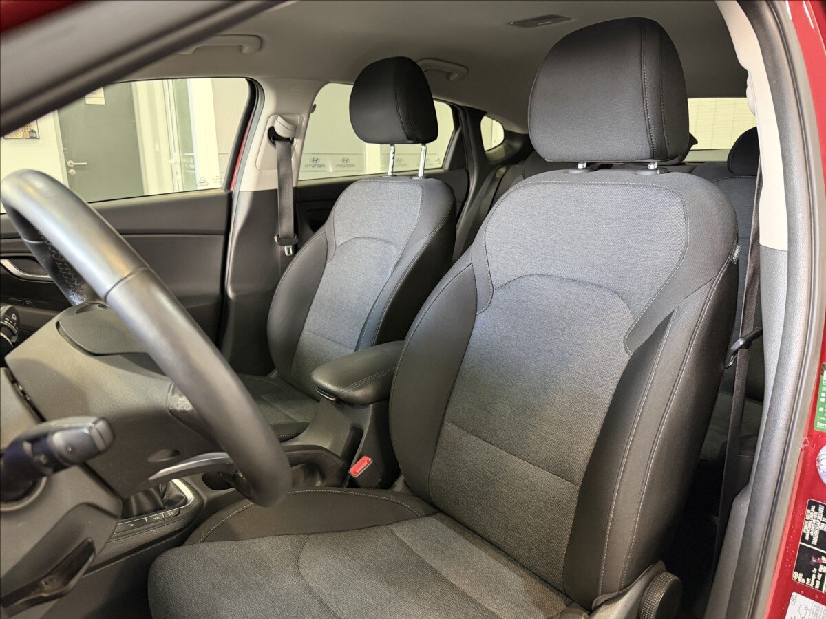 Hyundai i30 Sedan / Limuzína 1,5 l 117 kw