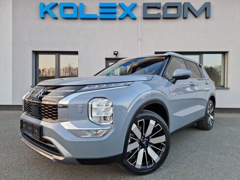 Mitsubishi Outlander SUV / Terénní 2,4 l 225 kw