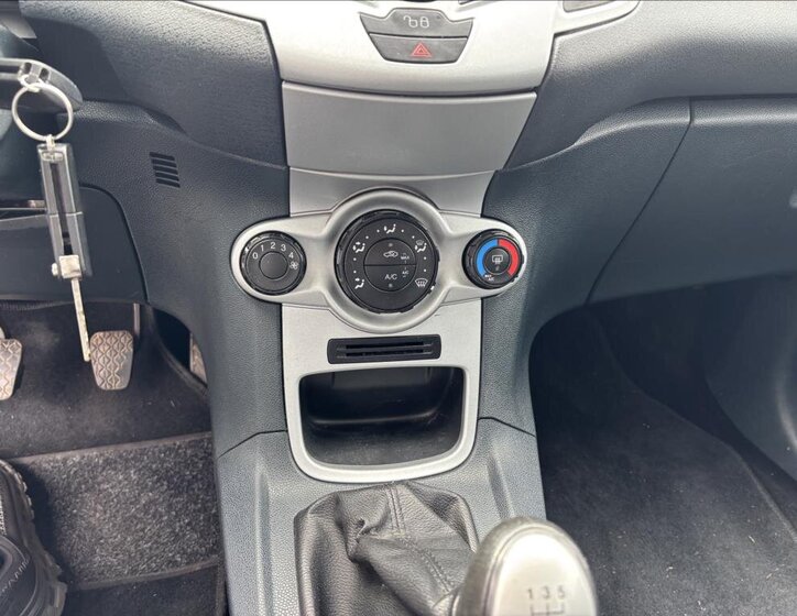 Ford Fiesta Hatchback 1,4 l 51 kw