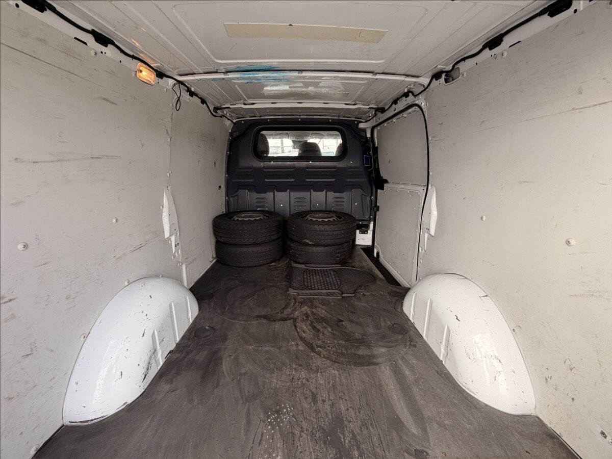 Mercedes-Benz Vito Skříň 2,1 l 100 kw