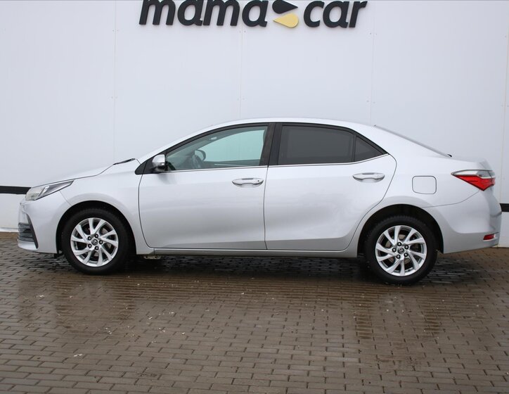 Toyota Corolla Sedan 1,6 l 97 kw