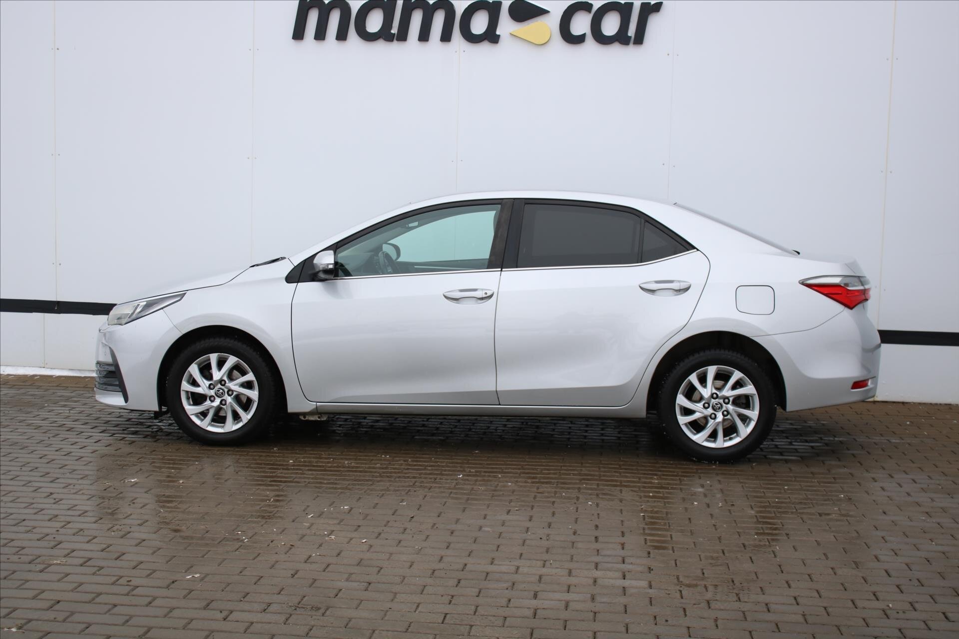 Toyota Corolla Sedan 1,6 l 97 kw