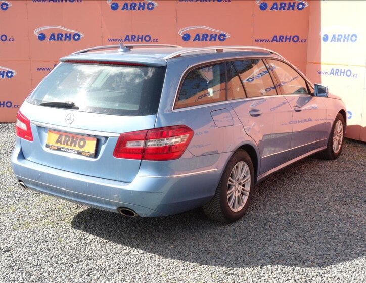 Mercedes-Benz Třídy E Kombi 3,0 l 195 kw