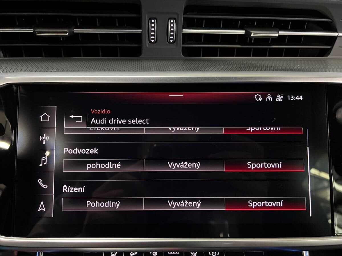 Audi A6 Allroad Kombi 3,0 l 210 kw