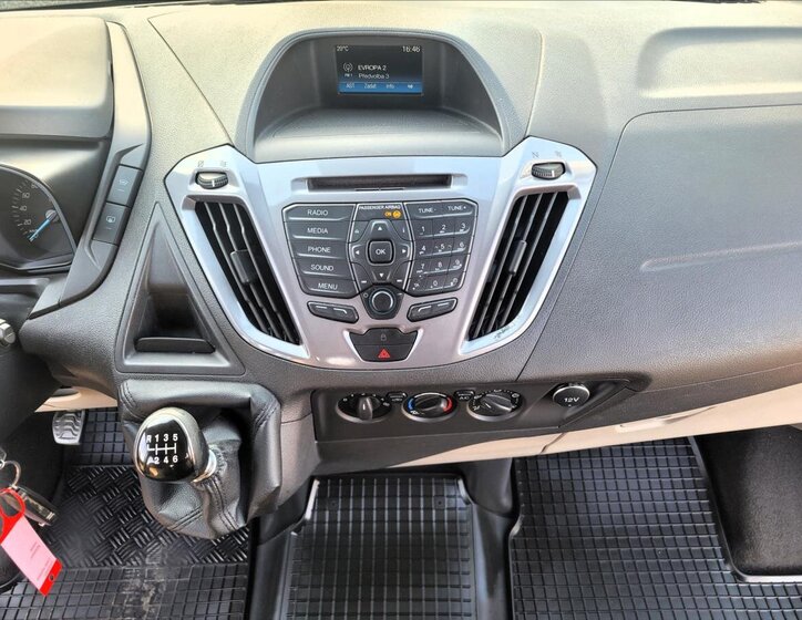 Ford Tourneo Custom MPV 2,0 l 125 kw