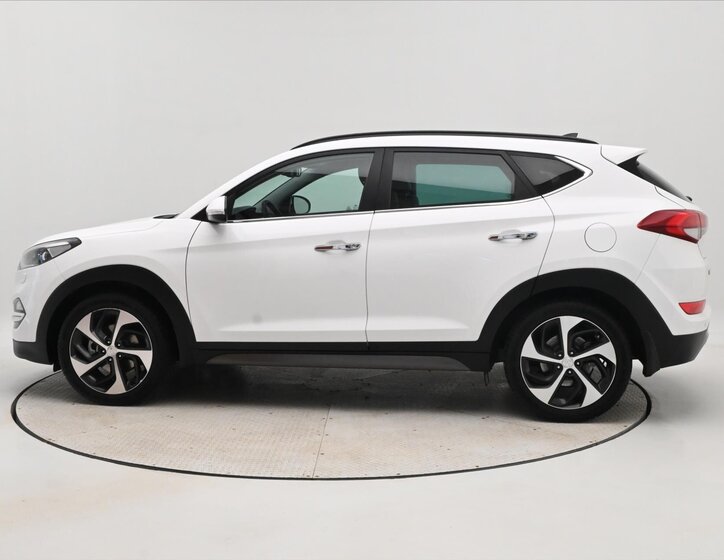 Hyundai Tucson SUV 2,0 l 100 kw