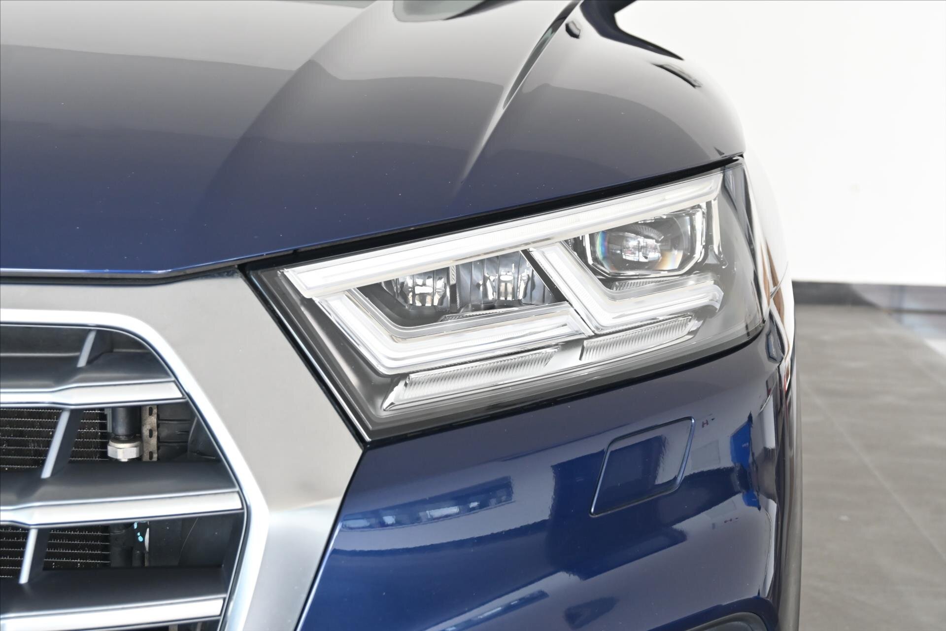 Audi Q5 SUV 2,0 l 140 kw