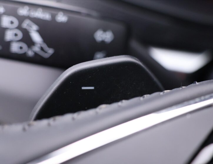 Škoda Karoq SUV / Terénní 2,0 l 110 kw