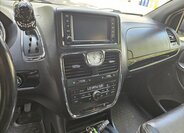 Lancia Voyager MPV 2,8 l 130 kw