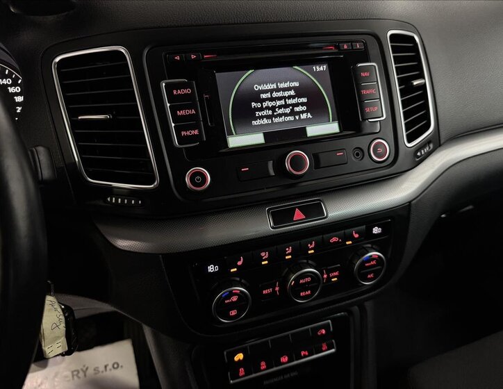 Volkswagen Sharan 24