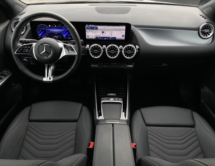 Mercedes-Benz EQA SUV / Terénní 0,0 140 kw