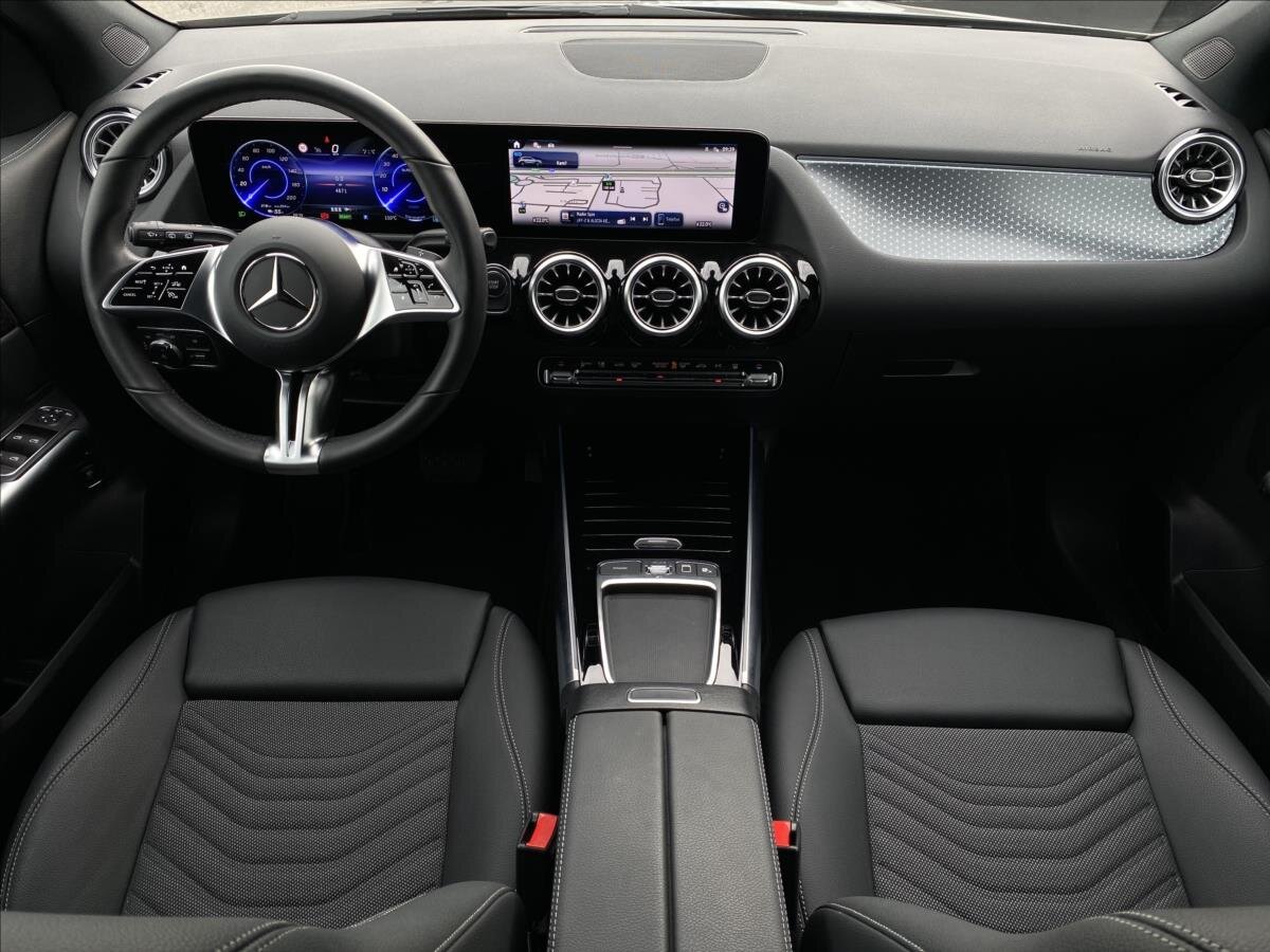 Mercedes-Benz EQA SUV / Terénní 0,0 140 kw