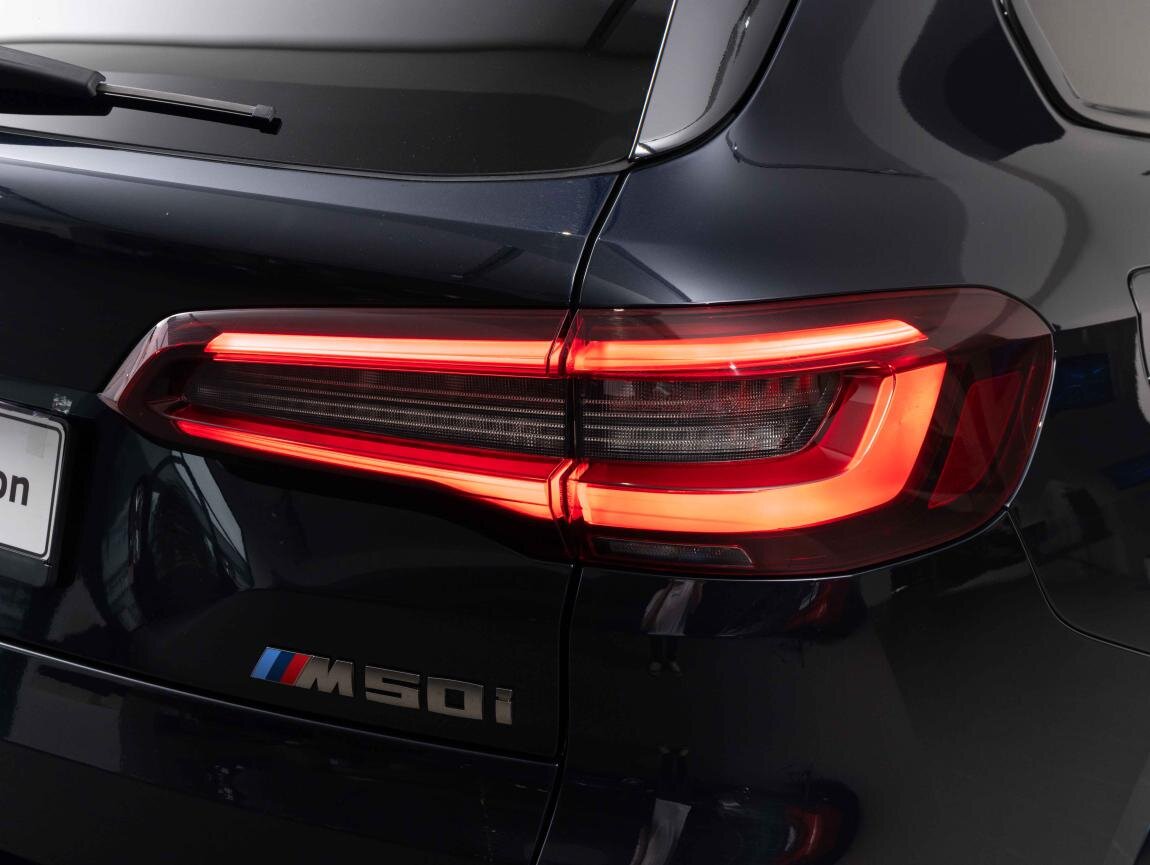 BMW X5 SUV 4,4 l 390 kw