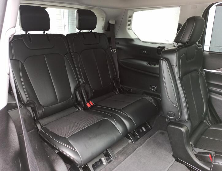 Jeep Grand Cherokee 11