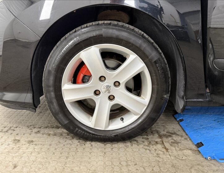 Peugeot 308 Hatchback 1,4 l 70 kw