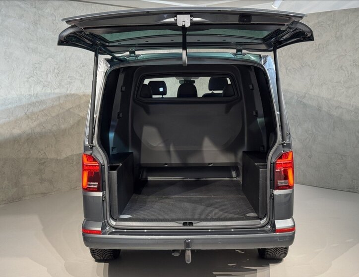 Volkswagen Transporter 12