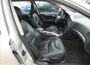 Volvo XC70 Kombi 2,4 l 136 kw