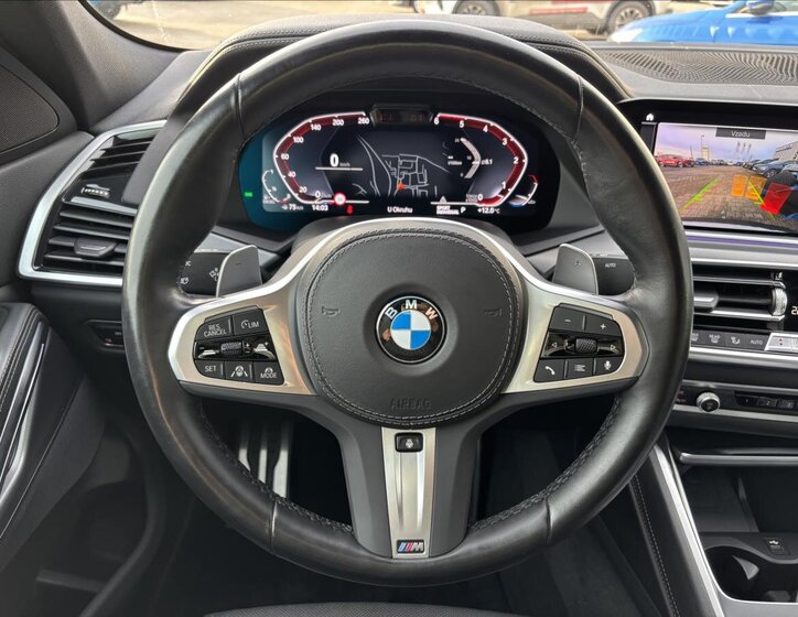 BMW X6 SUV 3,0 l 210 kw