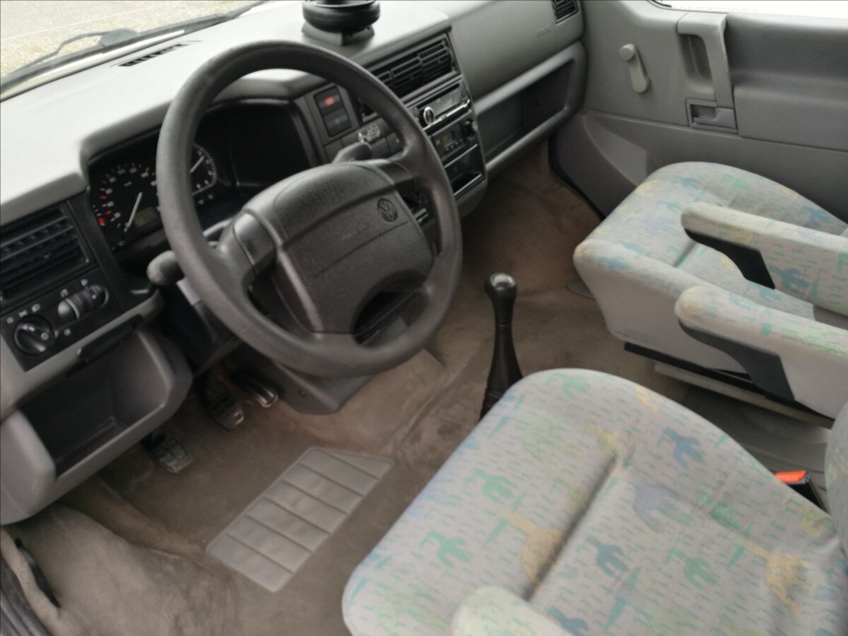 Volkswagen Ostatní Ostatní 2,4 l 57 kw