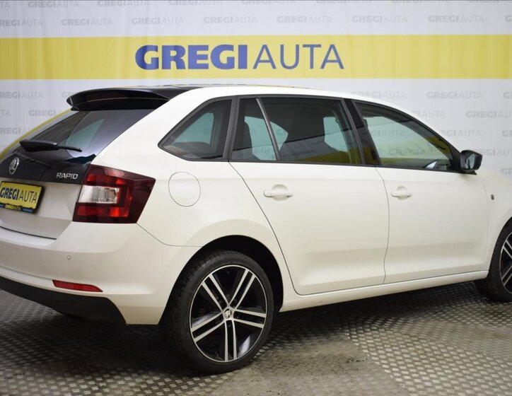 Škoda Rapid Hatchback 1,2 l 77 kw