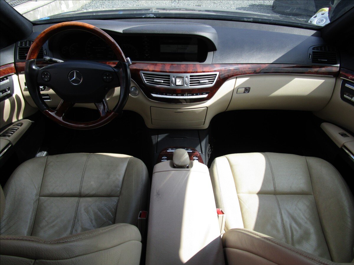 Mercedes-Benz Třídy S Sedan / Limuzína 4,0 l 235 kw