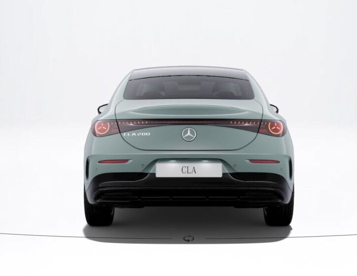 Mercedes-Benz CLA Sedan 1,5 l 142 kw