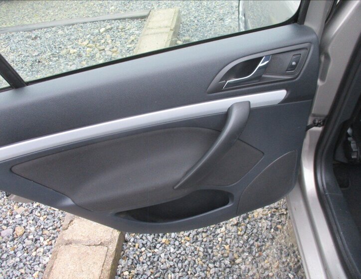 Škoda Octavia Sedan 1,2 l 77 kw