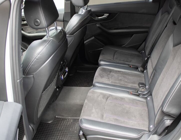 Audi SQ7 SUV / Terénní 4,0 l 320 kw