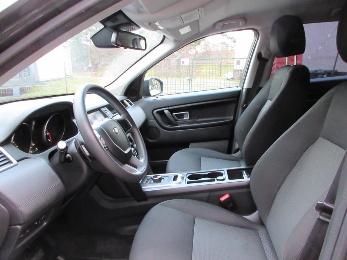 Land Rover Discovery Sport SUV 2,0 l 110 kw